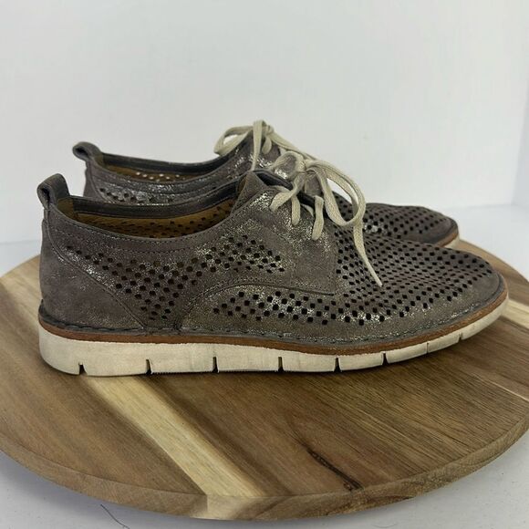 TRASK Lena Perforated Oxford Sneakers Shoes Metallic 6.5 - Picture 2 of 10